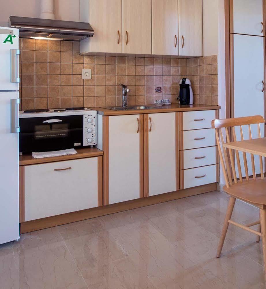 Krouzeri Beach Apartments Katávolos Exteriér fotografie